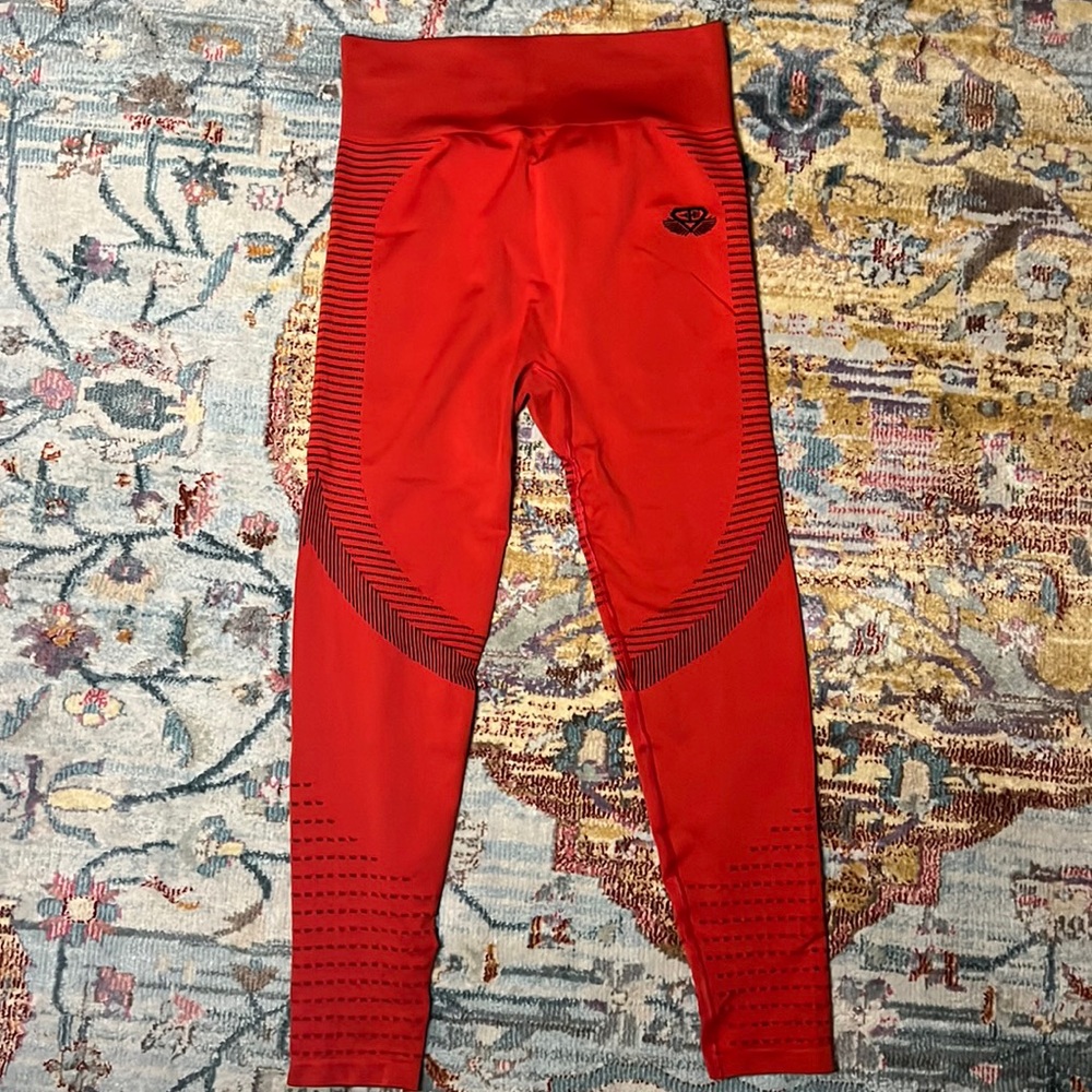 Engineered Life Knit Leggings